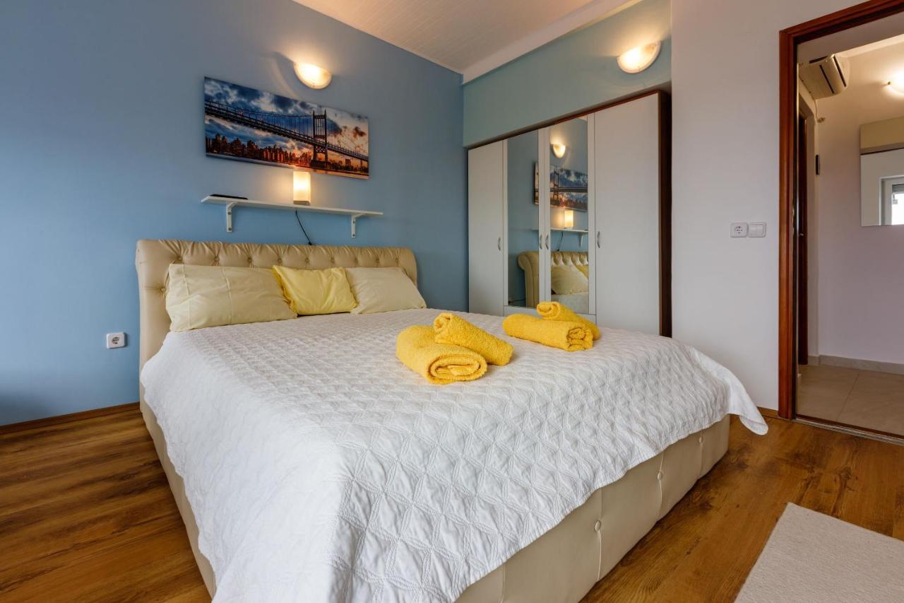 Apartments Dolloree Dramalj Kültér fotó