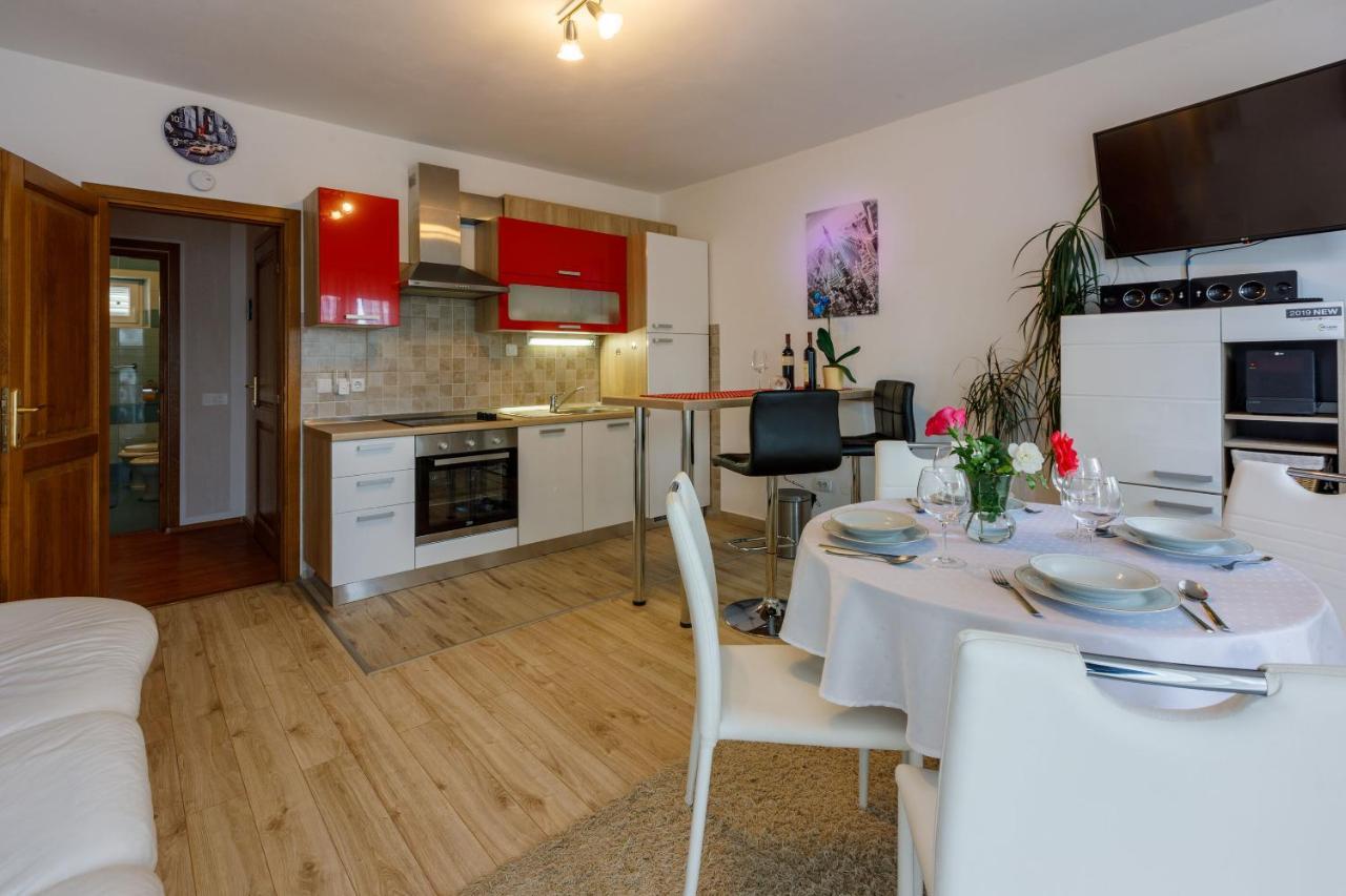 Apartments Dolloree Dramalj Kültér fotó